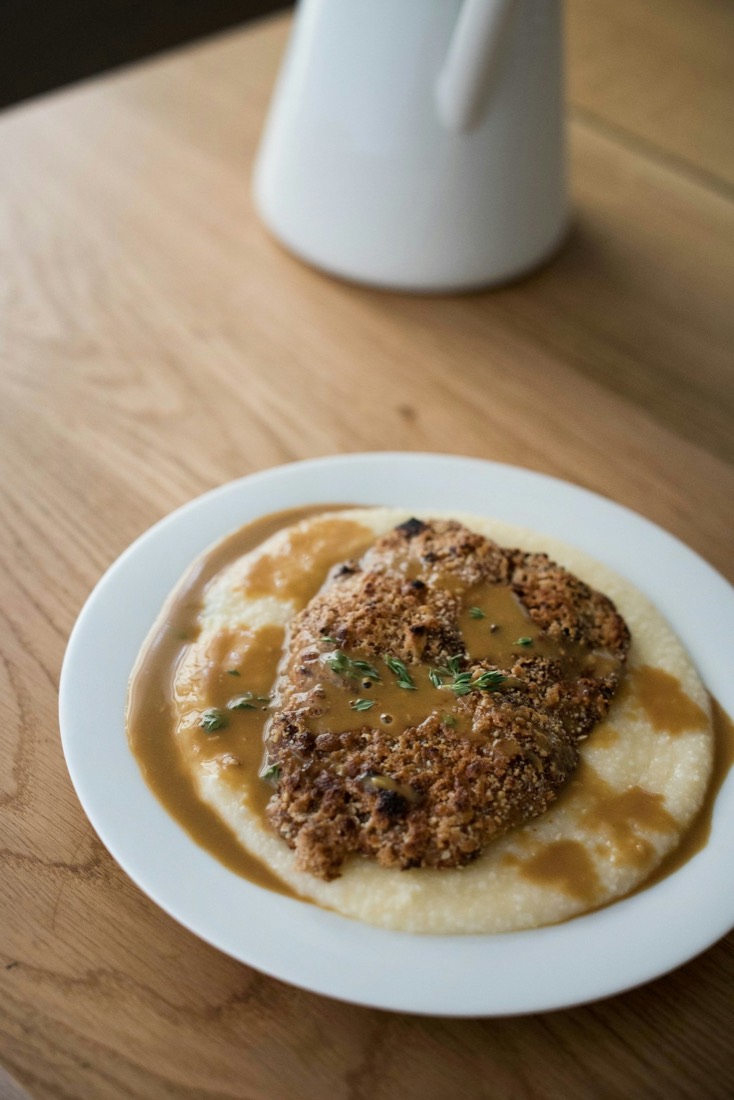 Milanesa de ternera con puré rústico